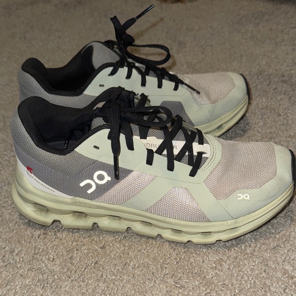 On Running Women’s Black, Gray, and White Athletic Shoes - Picture 5 of 7